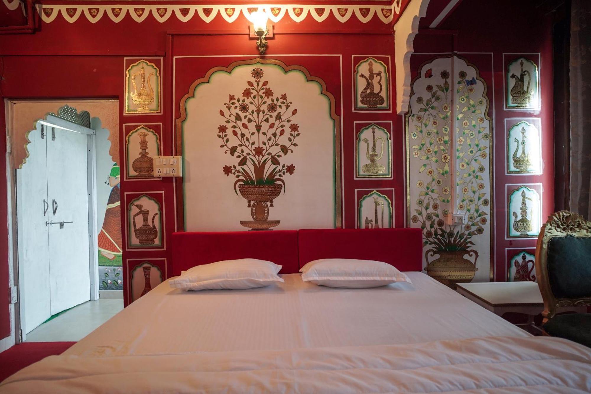 Island Tower Guest House Udaipur Exterior photo